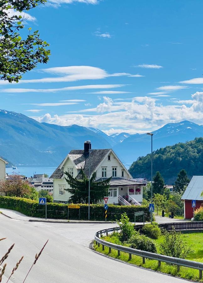 Villa Lovise Riverside Stranda  Exterior foto